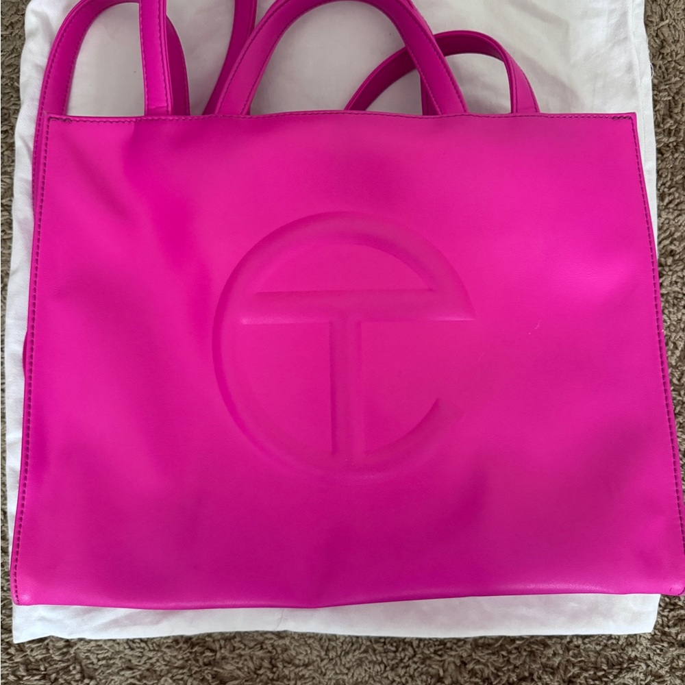 AUTHENTIC TELFAR BAG | TELFAR MEDIUM AZALEA BAG (USED)
